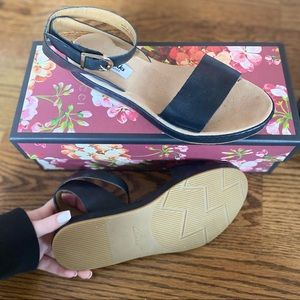 Clarks NARRATIVE Sandals